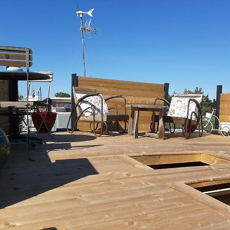 Hotel Péniche La Belle Aimée Aigues-Mortes Esterno foto