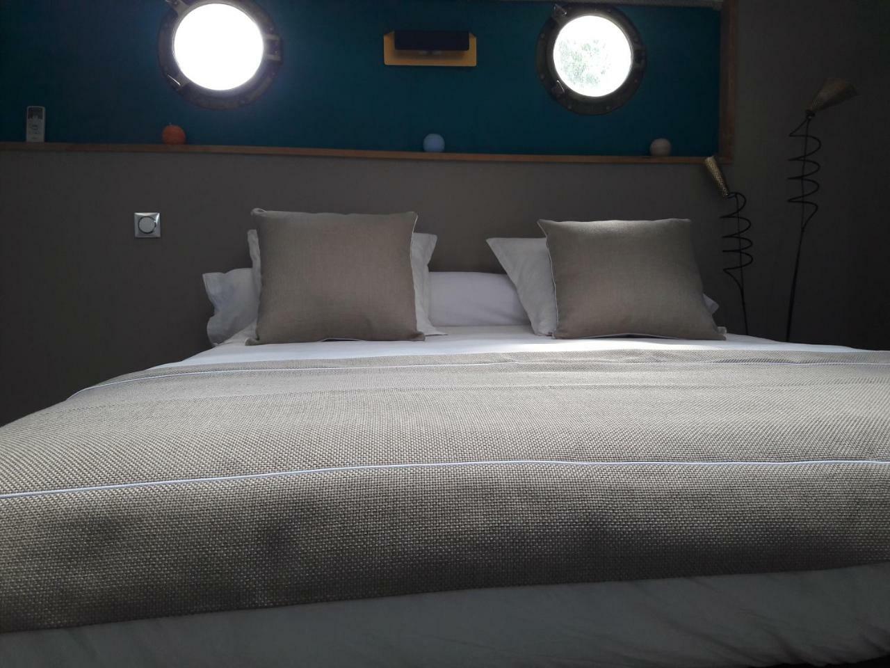 Hotel Péniche La Belle Aimée Aigues-Mortes Esterno foto
