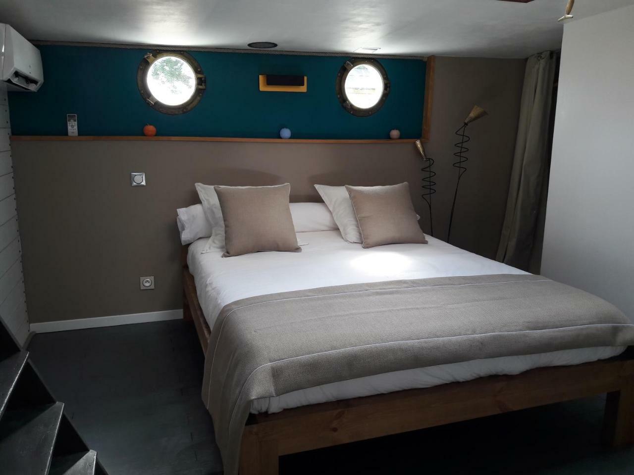 Hotel Péniche La Belle Aimée Aigues-Mortes Esterno foto